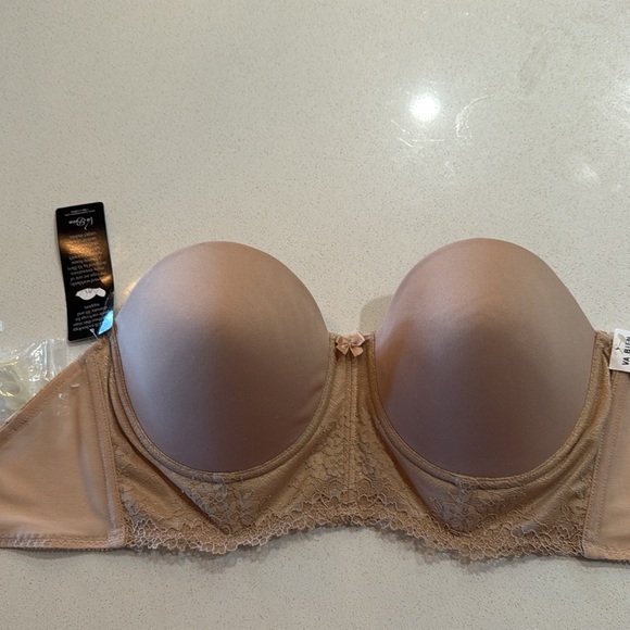 Other - NWT Va Bien Lace Strapless Bra in Nude Size 34 E